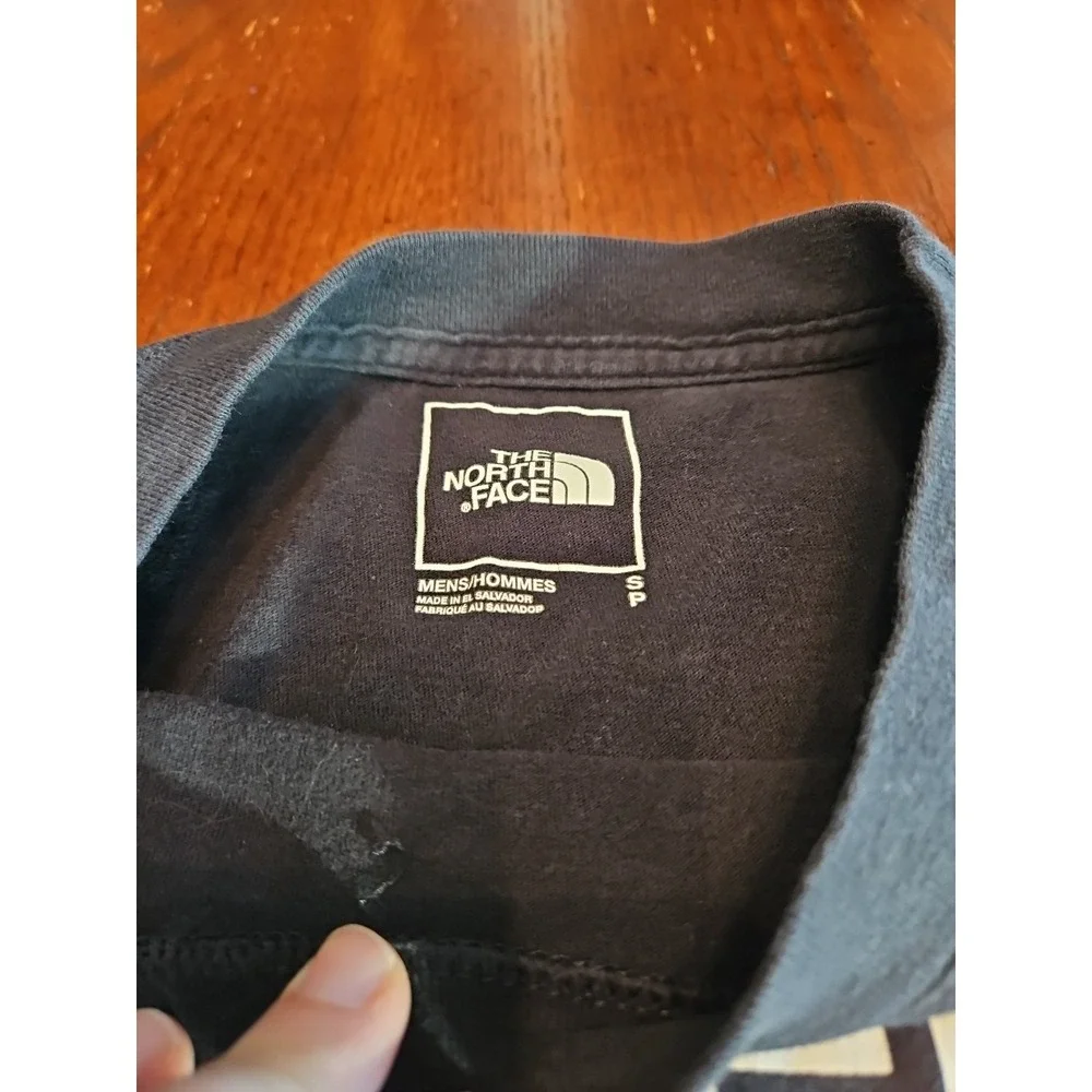 The North Face Classic Logo Graphic Tee - Black Short Sleeve Shirt Size S (A351)